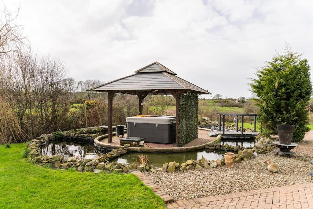 The Gate House Villa Kirkistown Exterior photo